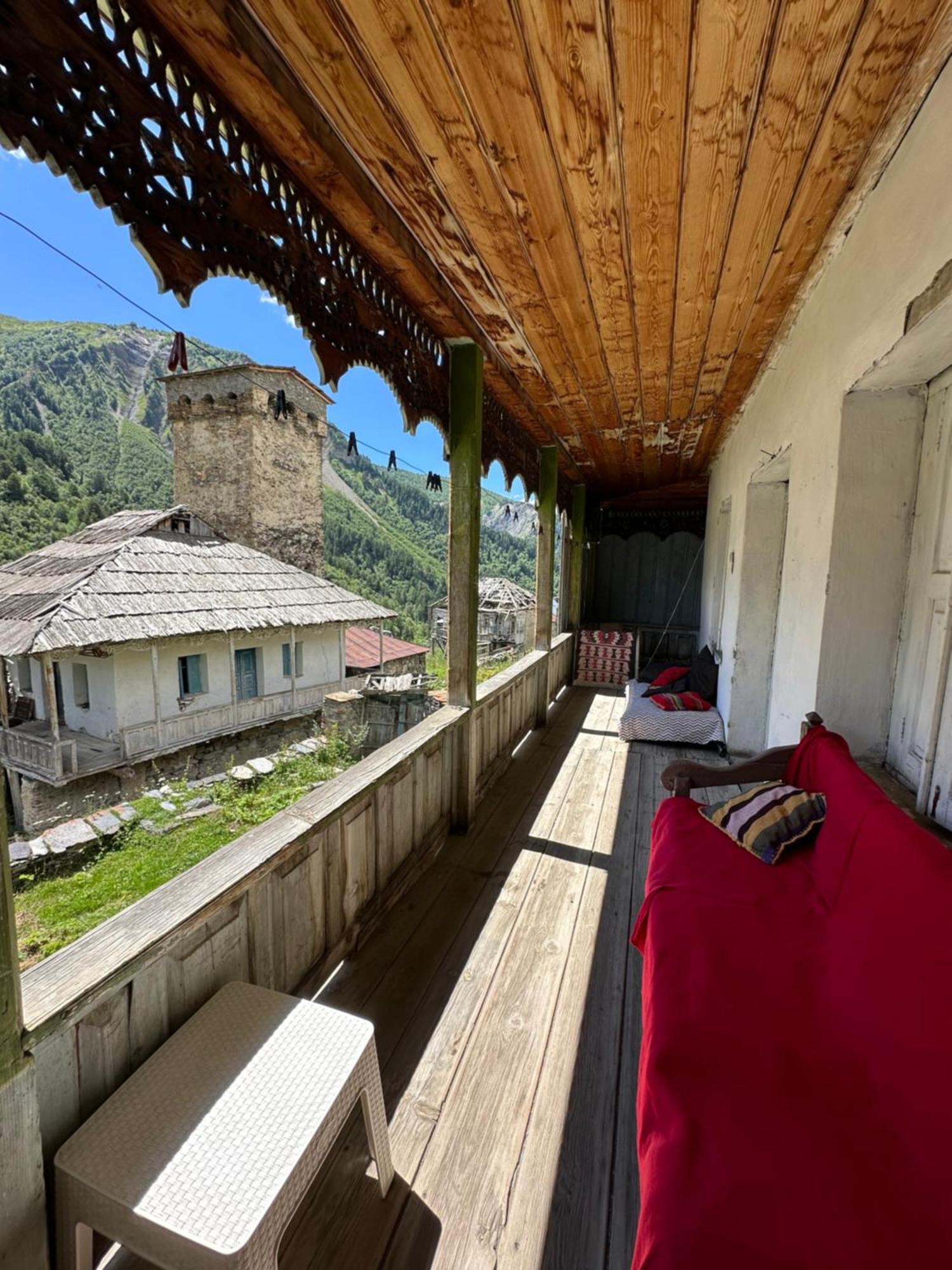 Panorama Guesthouse Mata C. Adishi Exterior photo