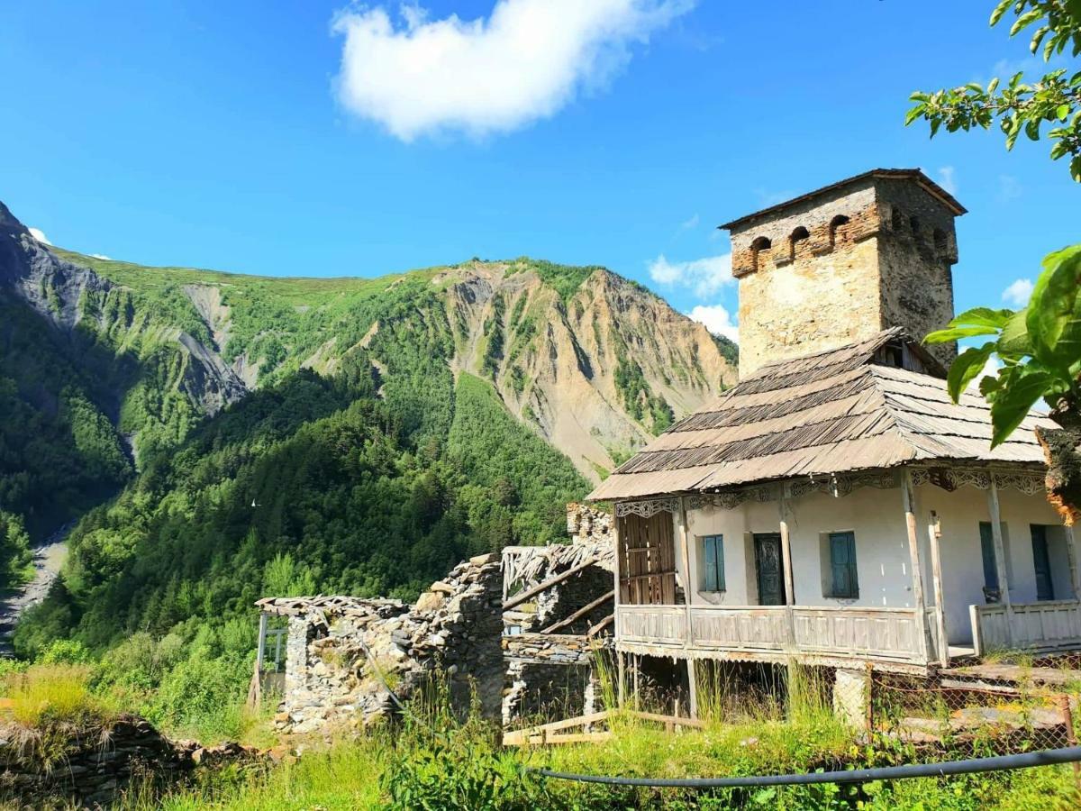 Panorama Guesthouse Mata C. Adishi Exterior photo